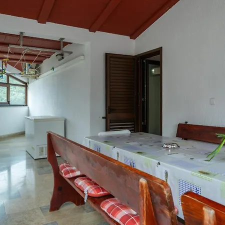 Villa Lealeana In Pula,istrien *