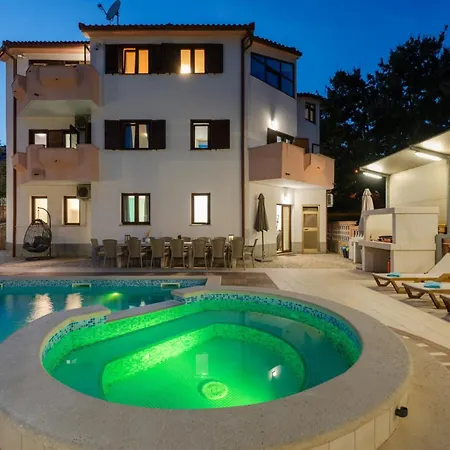Lealeana In Pula,istrien Villa