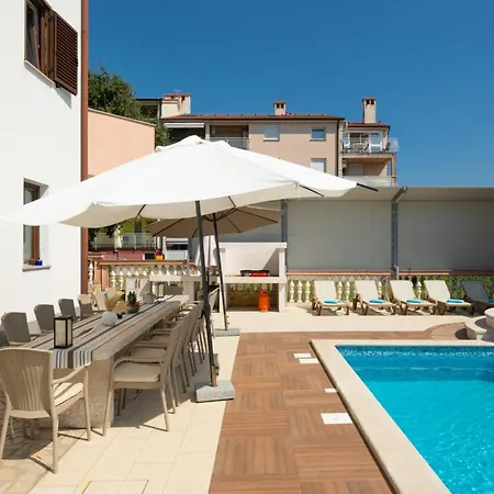 Lealeana In Pula,istrien Villa