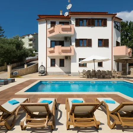 Villa Lealeana In Pula,istrien