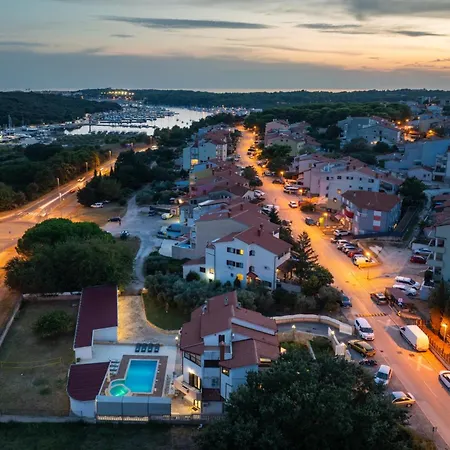 Lealeana In Pula,istrien